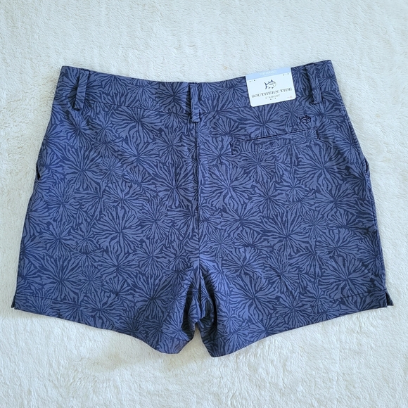 Southern Tide🐟 Printed Performance Collection Shorts - NWT - Picture 2 of 14